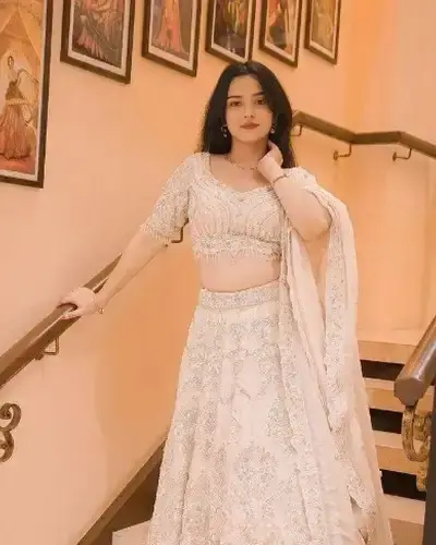 Escort Dhanpur